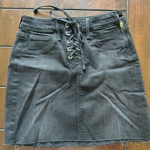 Good American black denim mini skirt